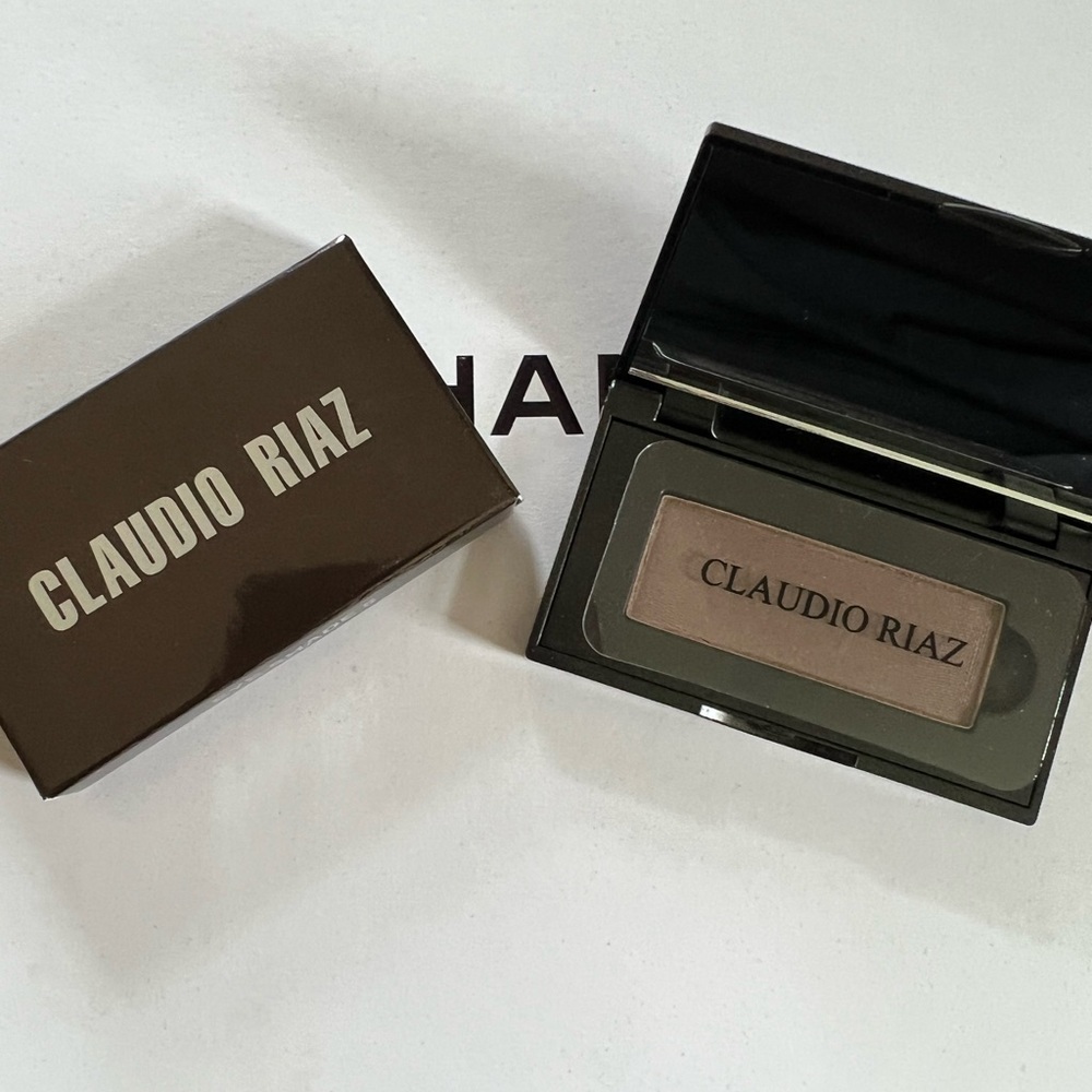 Claudio Riaz eyeshadow in #5